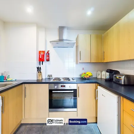 Modern Oxford 2 Bedroom Apartments, Near John Radcliffe Hospital, Families & Contractor Accommodation Buitenkant foto