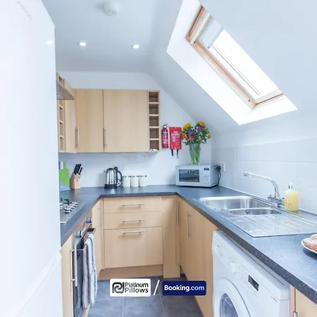 Modern Oxford 2 Bedroom Apartments, Near John Radcliffe Hospital, Families & Contractor Accommodation Buitenkant foto