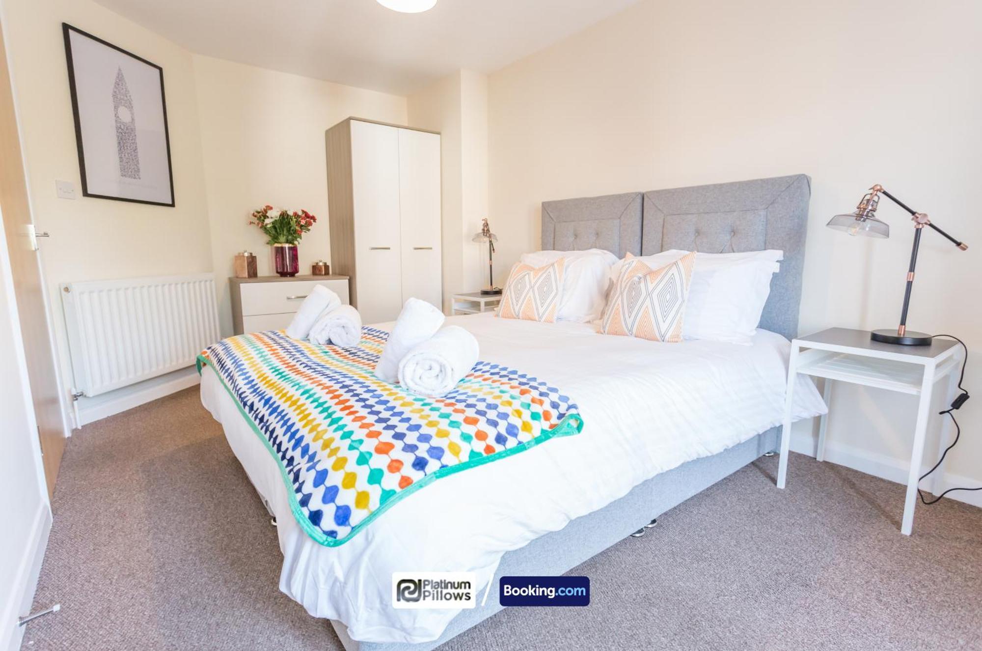 Apartment Modern Oxford 2 Bedroom Apartments, Near John Radcliffe Hospital, Families & Contractor Accommodation Oxford