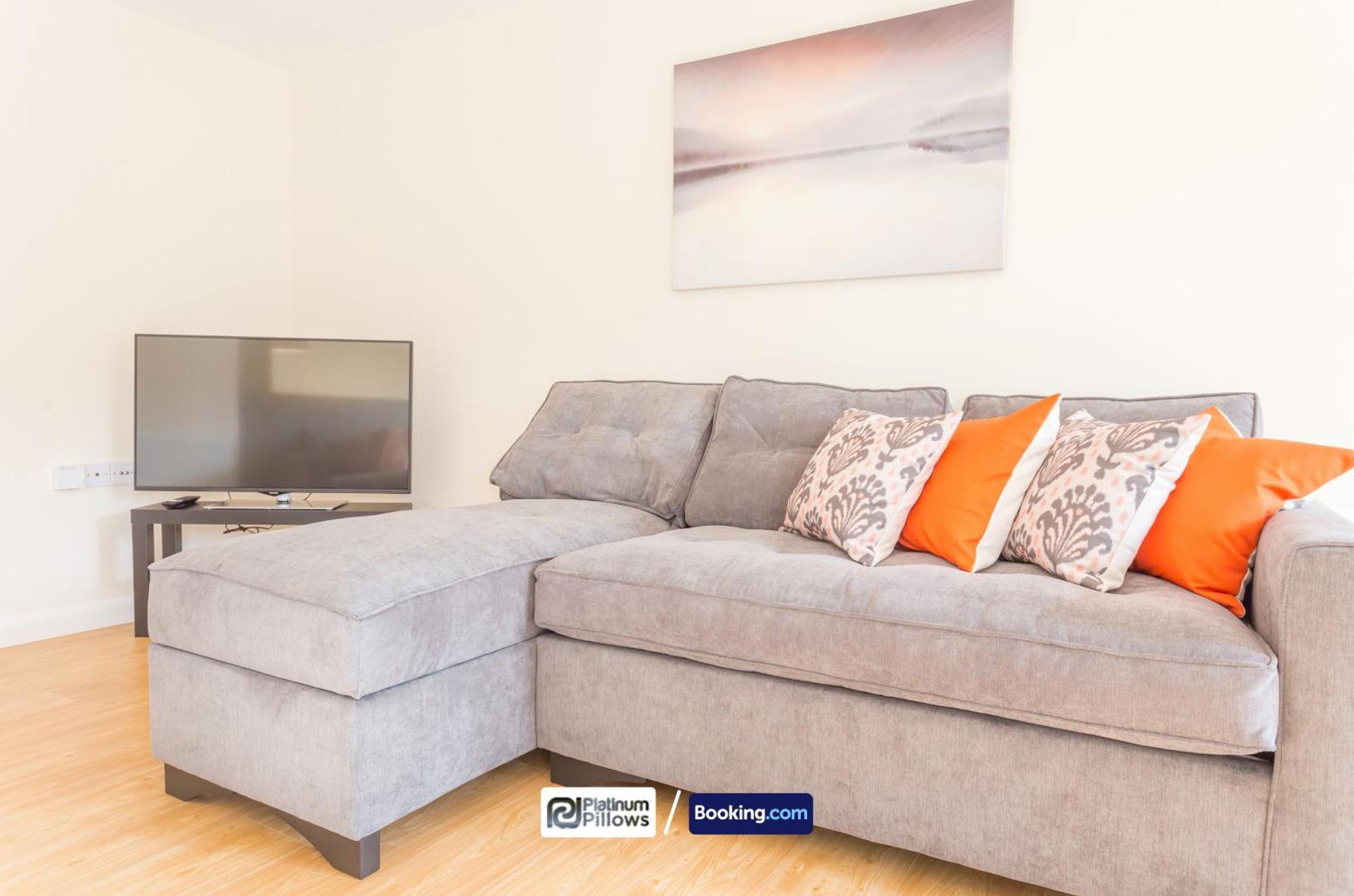 Modern Oxford 2 Bedroom Apartments, Near John Radcliffe Hospital, Families & Contractor Accommodation Oxford