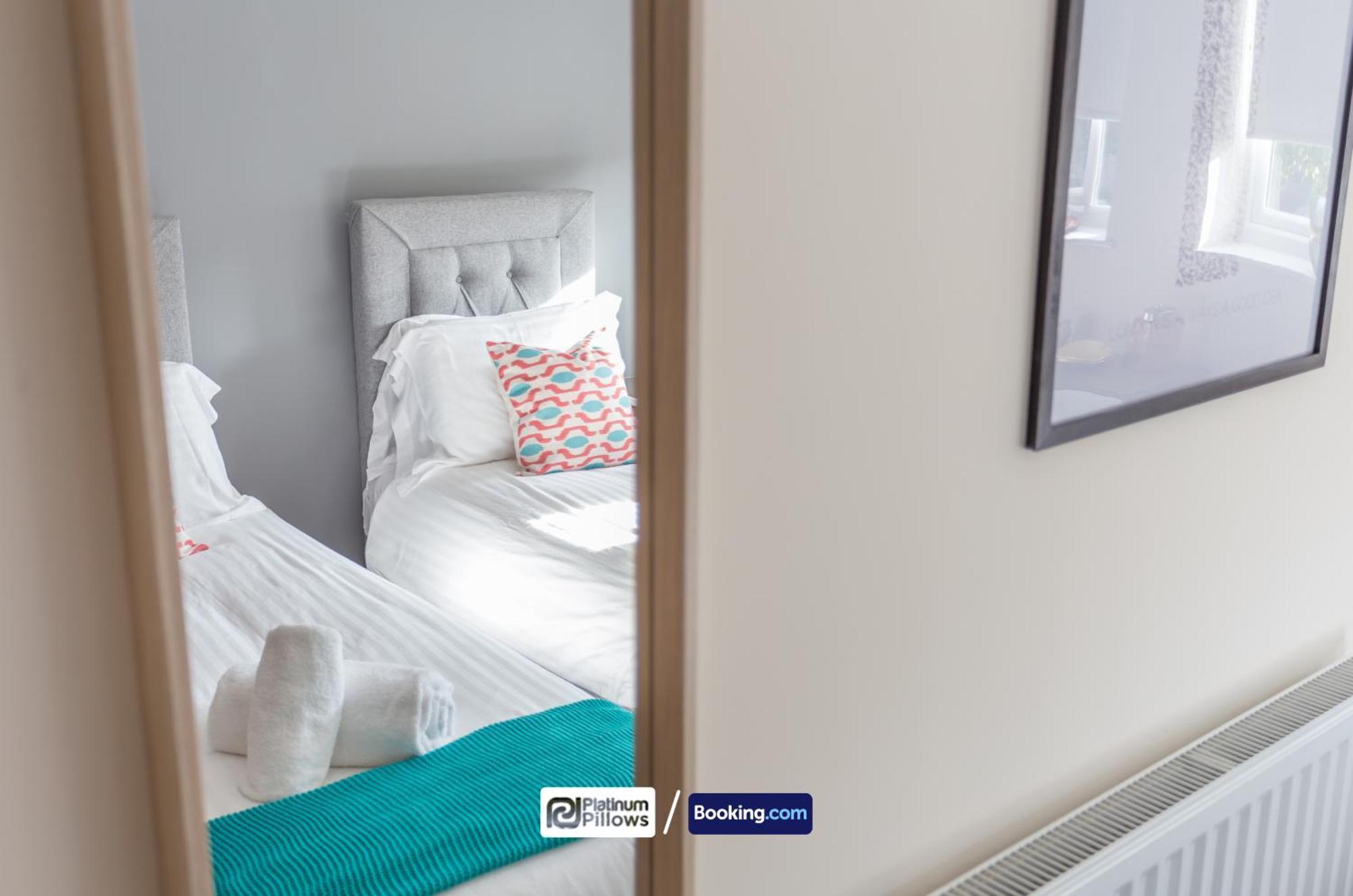 Modern Oxford 2 Bedroom Apartments, Near John Radcliffe Hospital, Families & Contractor Accommodation