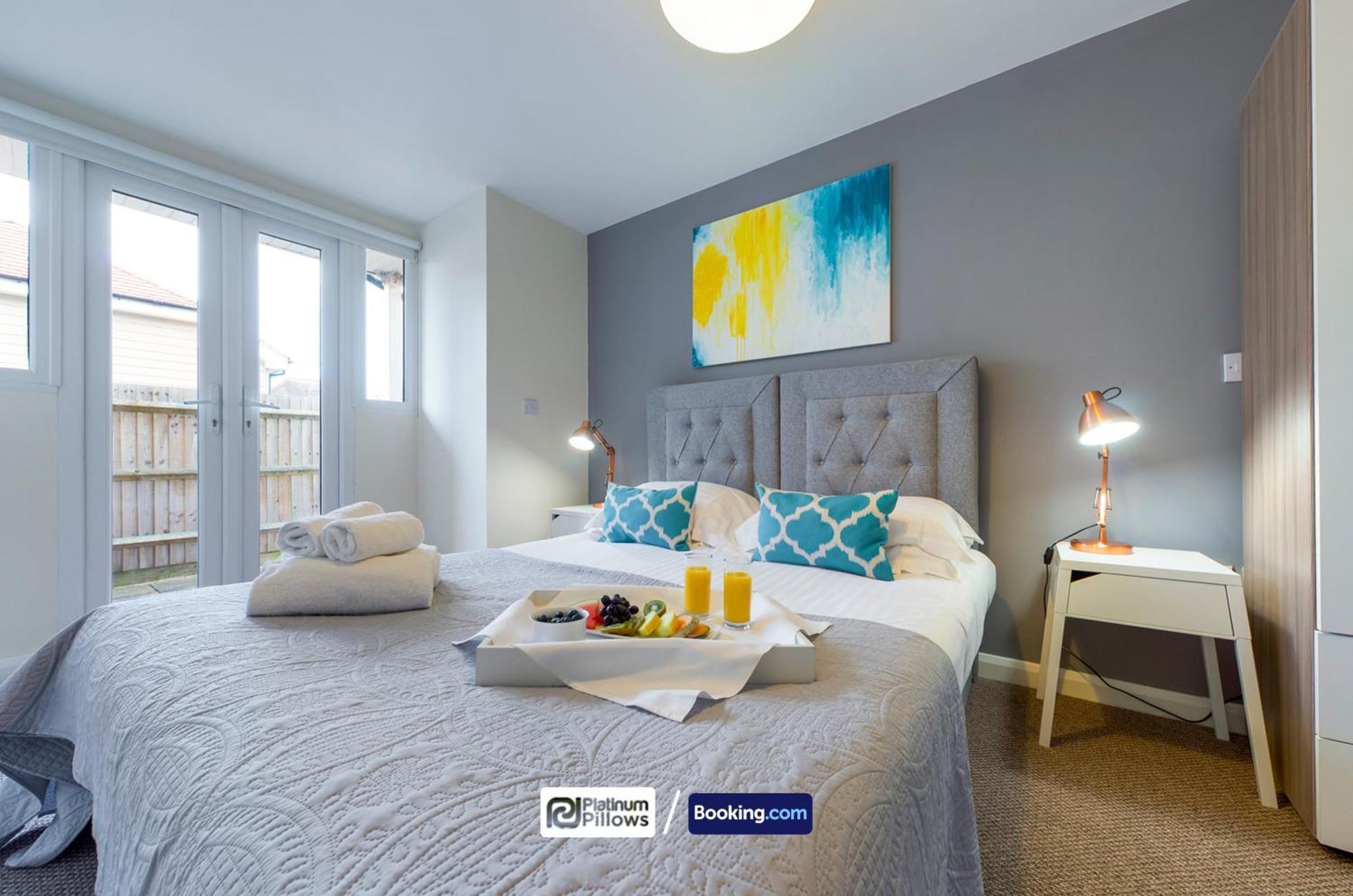 Modern Oxford 2 Bedroom Apartments, Near John Radcliffe Hospital, Families & Contractor Accommodation Oxford