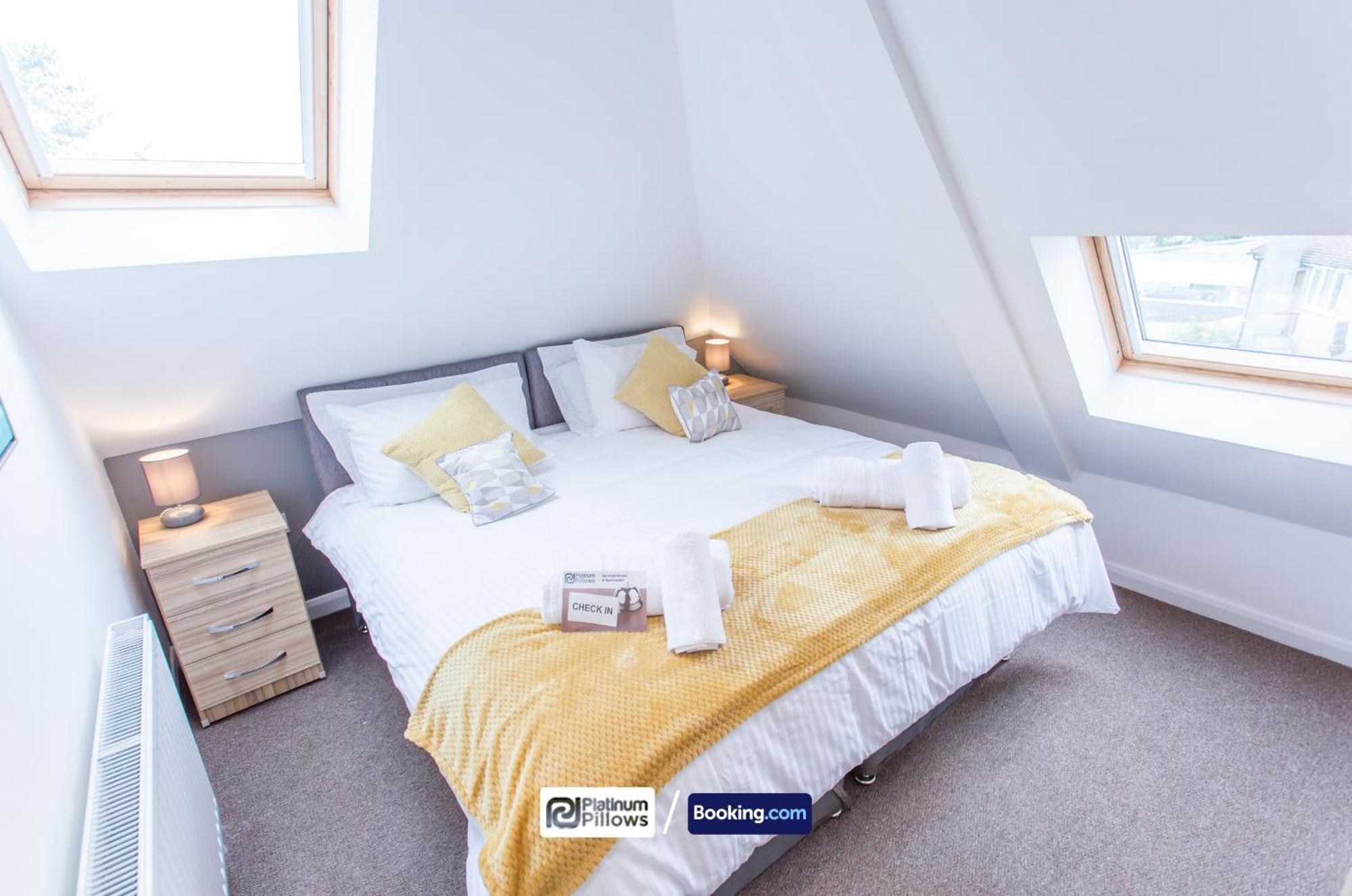 Apartment Modern Oxford 2 Bedroom Apartments, Near John Radcliffe Hospital, Families & Contractor Accommodation *