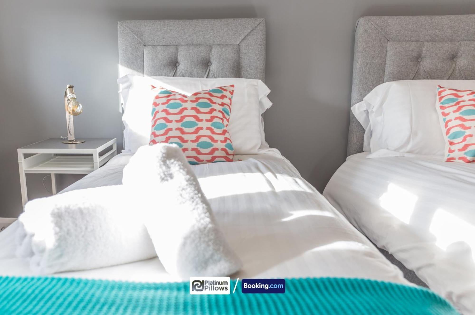 Modern Oxford 2 Bedroom Apartments, Near John Radcliffe Hospital, Families & Contractor Accommodation