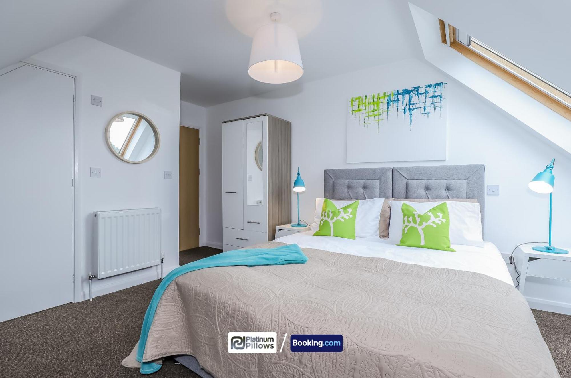 Modern Oxford 2 Bedroom Apartments, Near John Radcliffe Hospital, Families & Contractor Accommodation