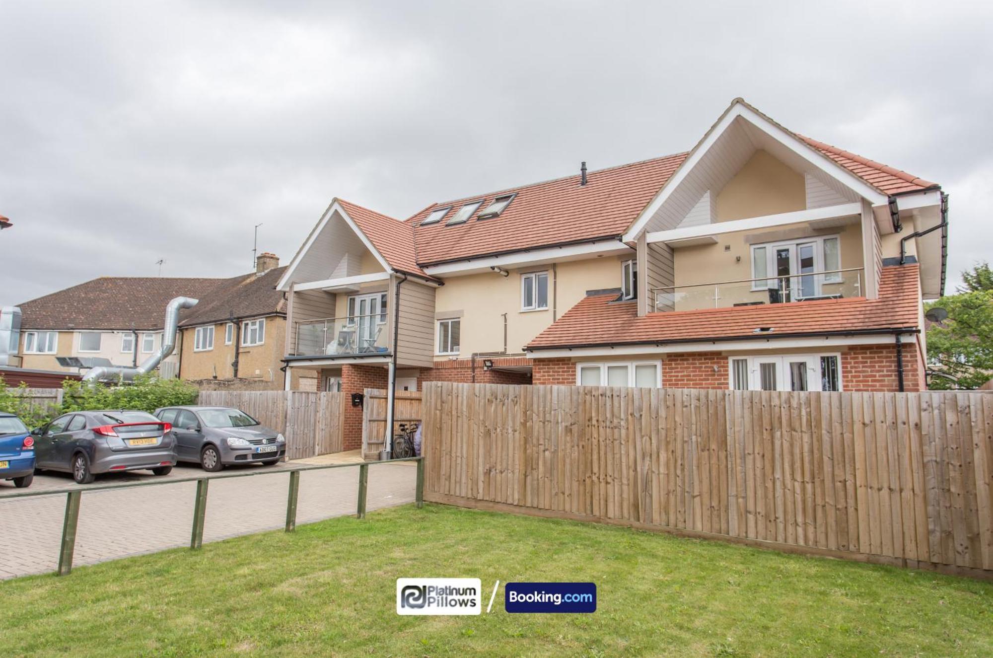 Modern Oxford 2 Bedroom Apartments, Near John Radcliffe Hospital, Families & Contractor Accommodation Appartement *